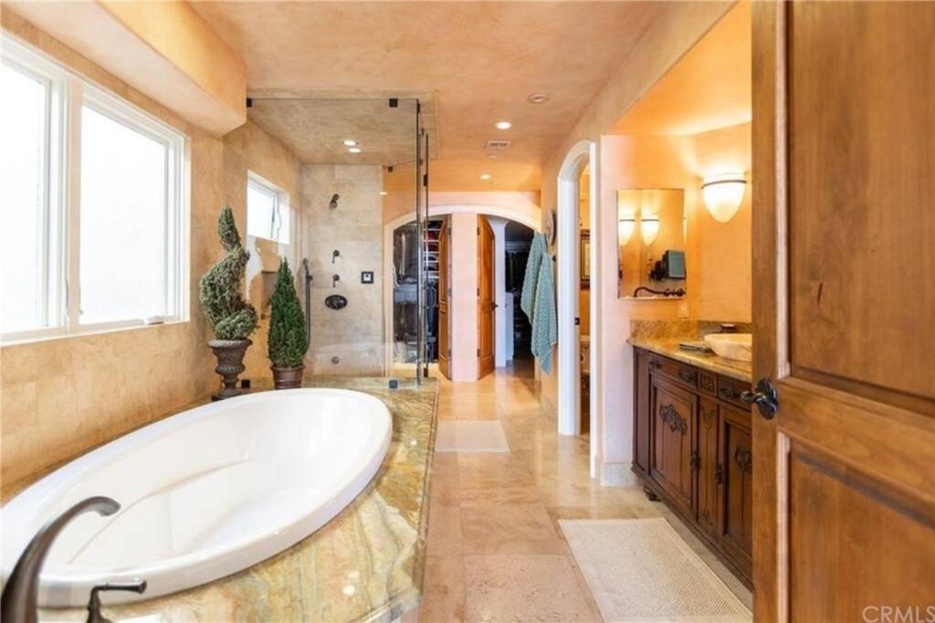 Luxury On The Water-Spectacular Views Βίλα Νιούπορτ Μπιτς Εξωτερικό φωτογραφία