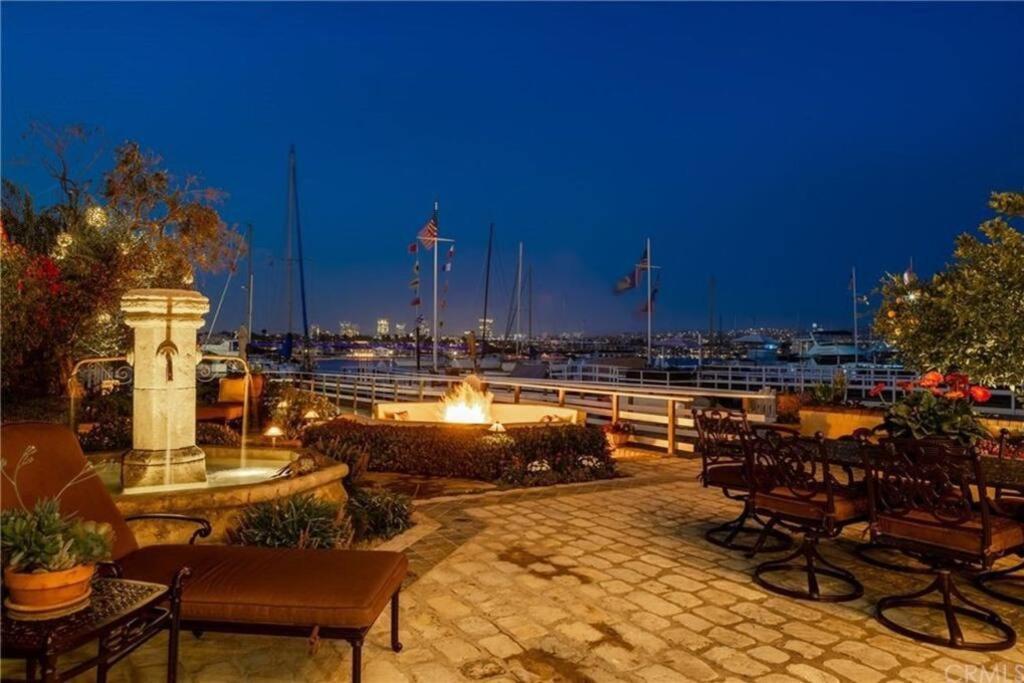 Luxury On The Water-Spectacular Views Βίλα Νιούπορτ Μπιτς Εξωτερικό φωτογραφία